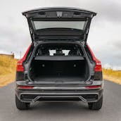 2025 VOLVO XC60 BLACK EDITION B5 AWD + £2,000
