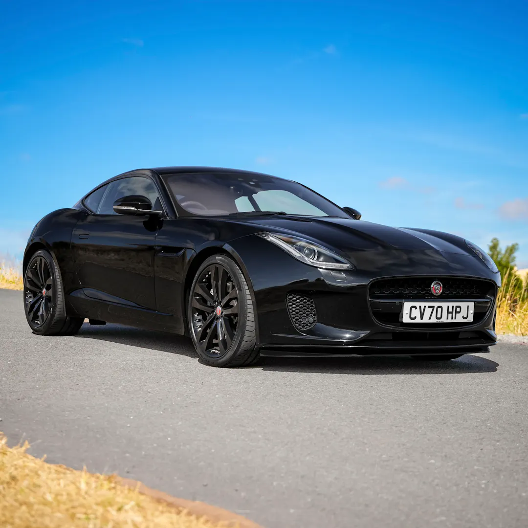 2020 JAGUAR F TYPE V6 R-DYNAMIC + £2,000 — Main - CV70HPJ.JPG