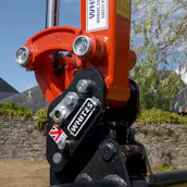 Kubota digger and trailer — supporting view 12