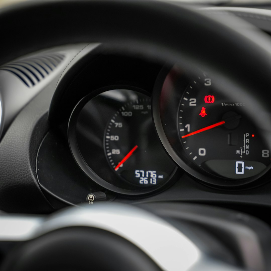 2017 PORSCHE 718 CAYMAN + £2,000