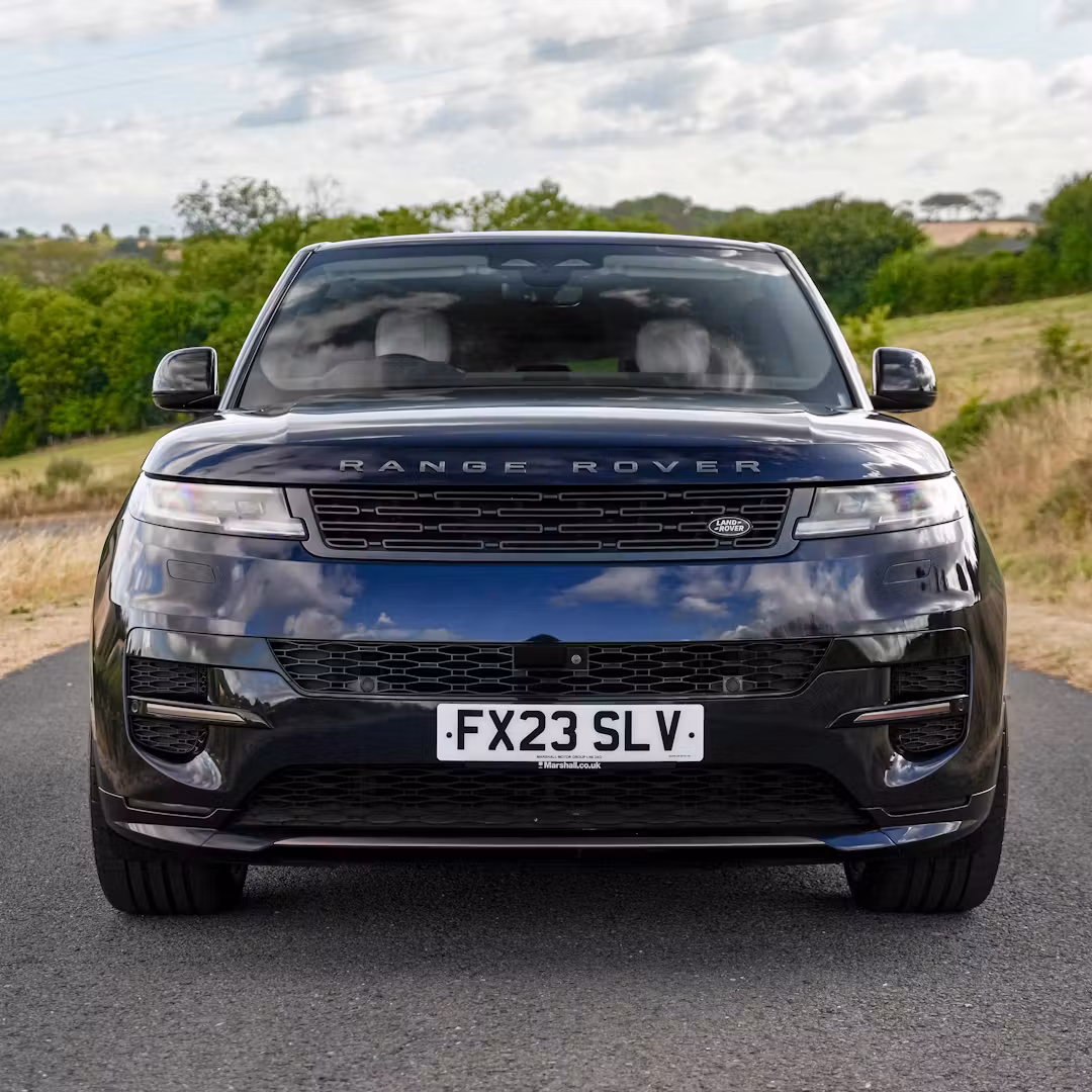 2023 RANGE ROVER SPORT D300 DYNAMIC SE + £5,000 OR £45,000 — Range Rover Sport - FX23SLV-5.JPG