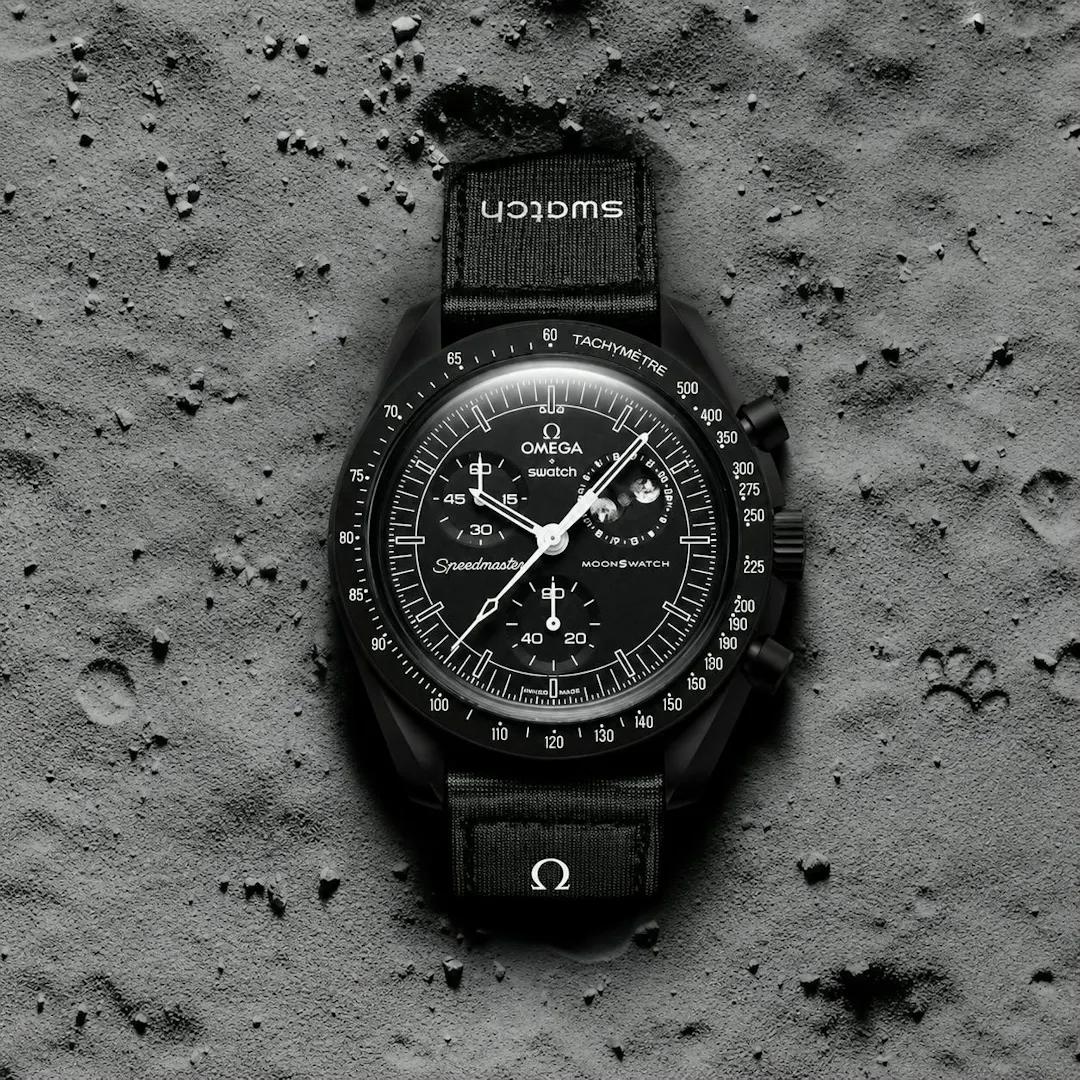 SWATCH X OMEGA SNOOPY MOONPHASE BLACK