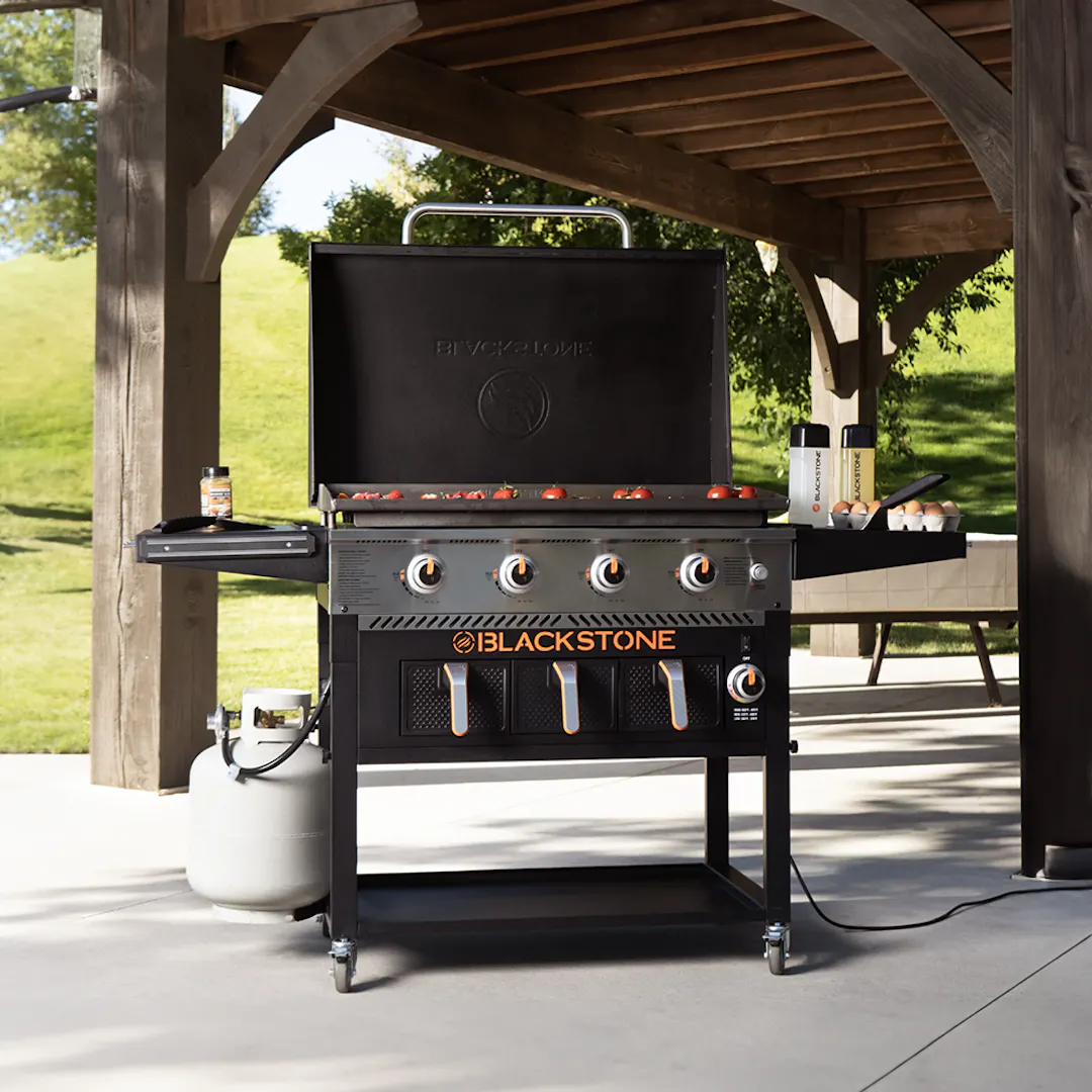 BLACKSTONE 36 INCH 4 BURNER GAS GRIDDLE BUILT IN AIR FRYERS