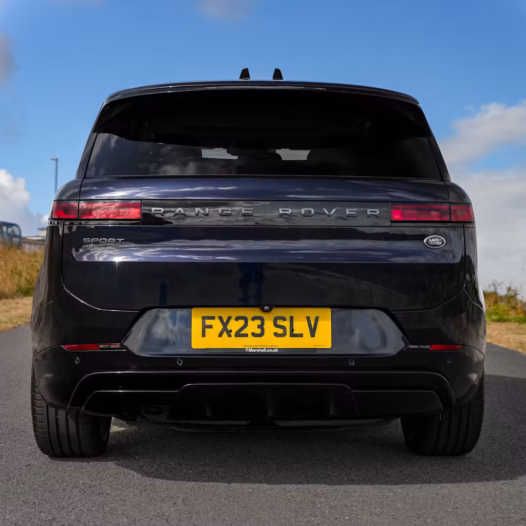 2023 RANGE ROVER SPORT D300 DYNAMIC SE + £5,000 OR £45,000 — Range Rover Sport - FX23SLV-2.JPG