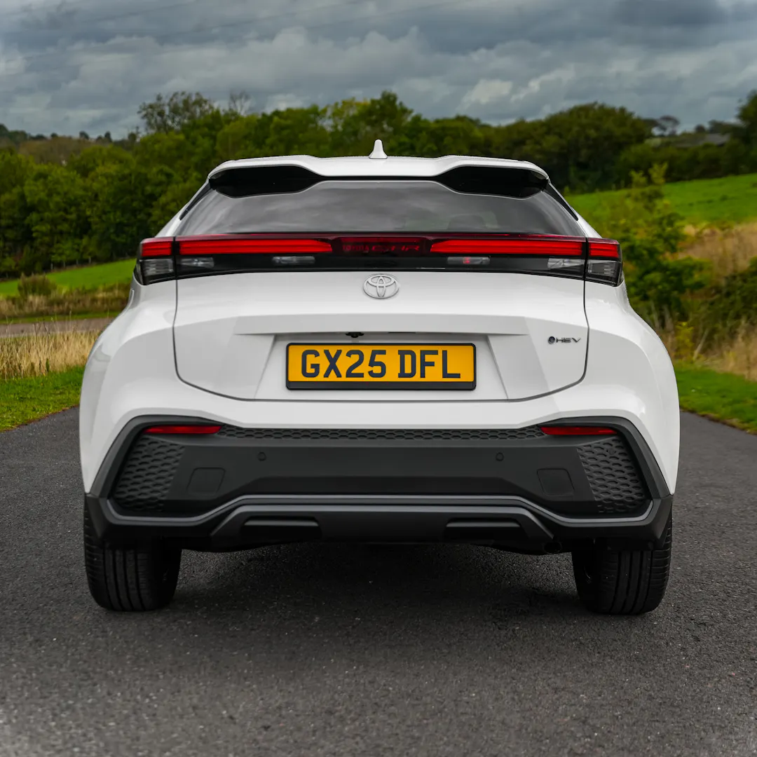 2025 TOYOTA C-HR Design SUV + £1,000