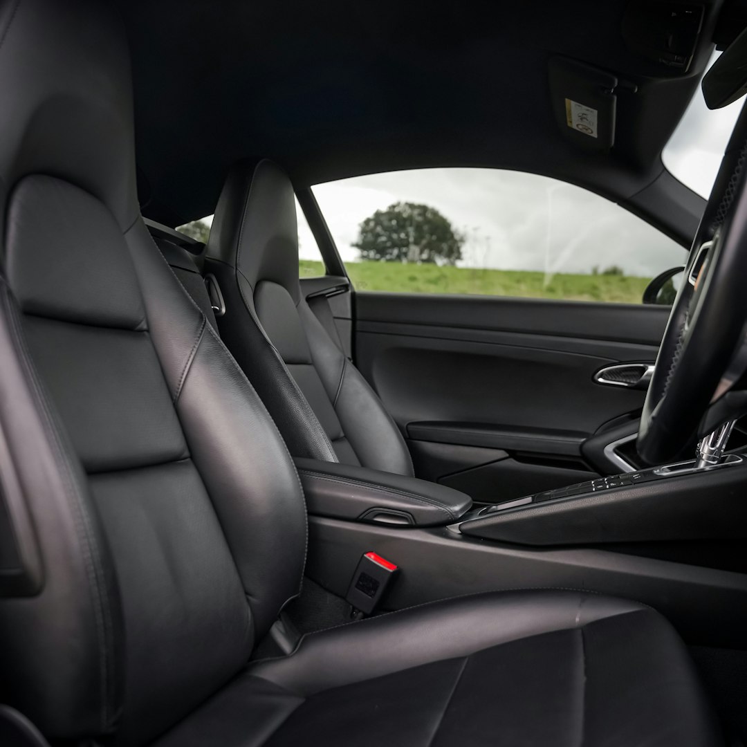 2017 PORSCHE 718 CAYMAN + £2,000