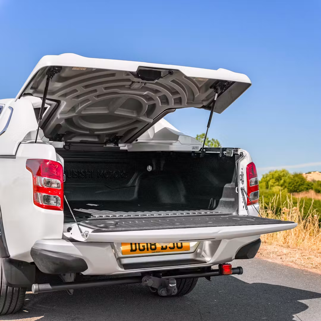 2018 MITSUBISHI L200 Pickup Double Cab + £1,000 — detail image 10