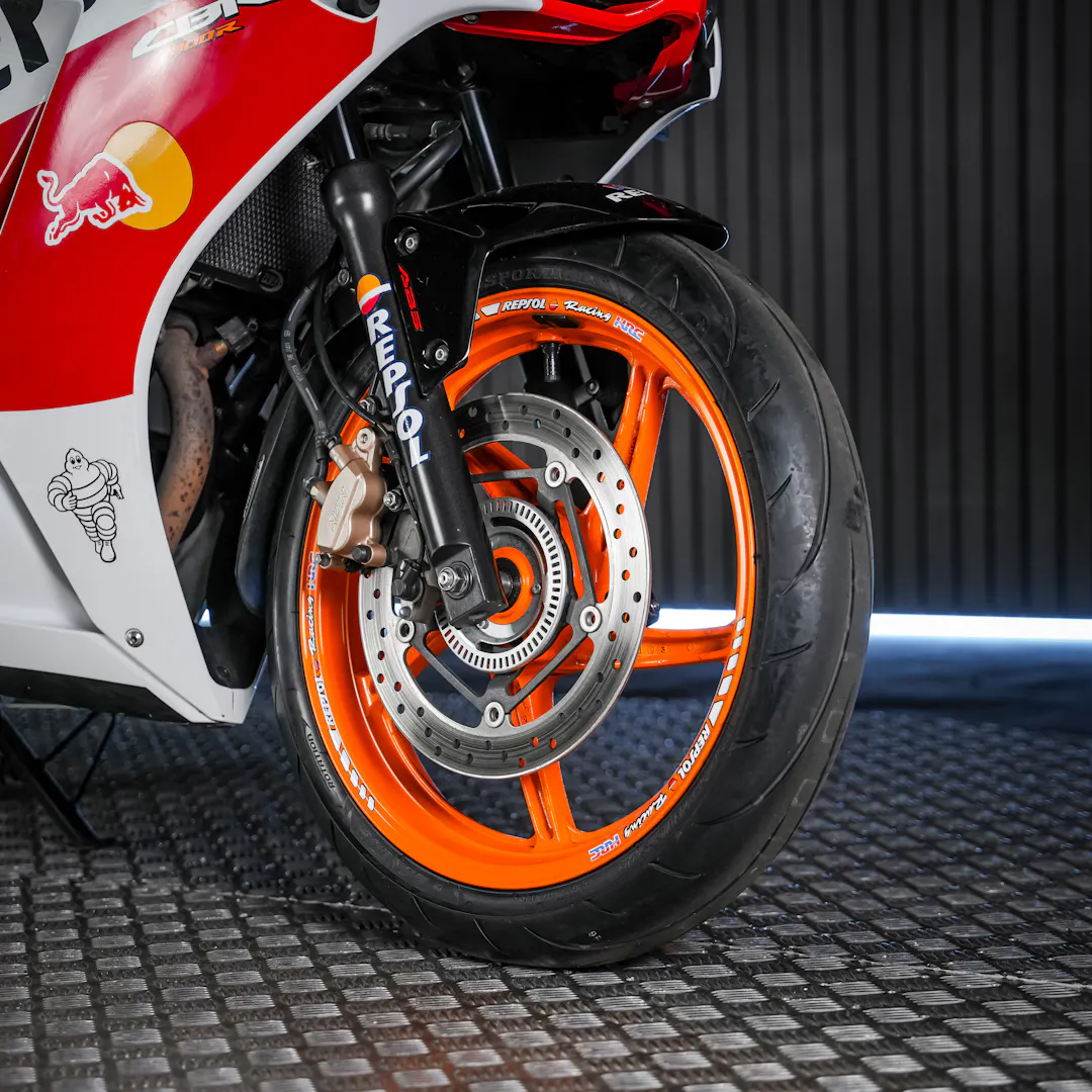 2016 REPSOL HONDA CBR300 gallery image