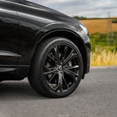 2025 VOLVO XC60 BLACK EDITION B5 AWD + £2,000