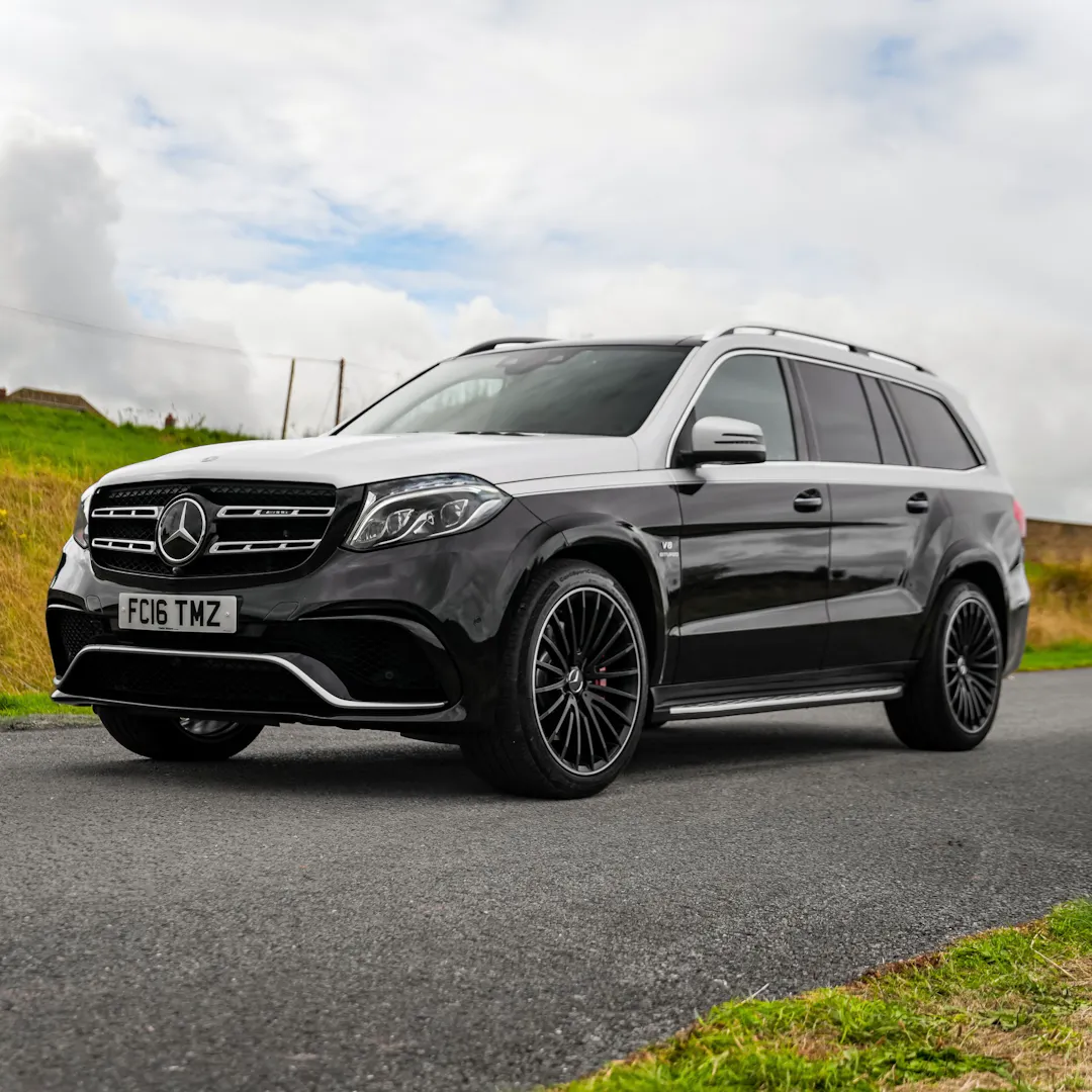 2016 MERCEDES-BENZ GLS63 V8 AMG + £5000 OR £30,000