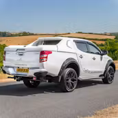 2018 MITSUBISHI L200 Pickup Double Cab + £1,000 — exterior image 6