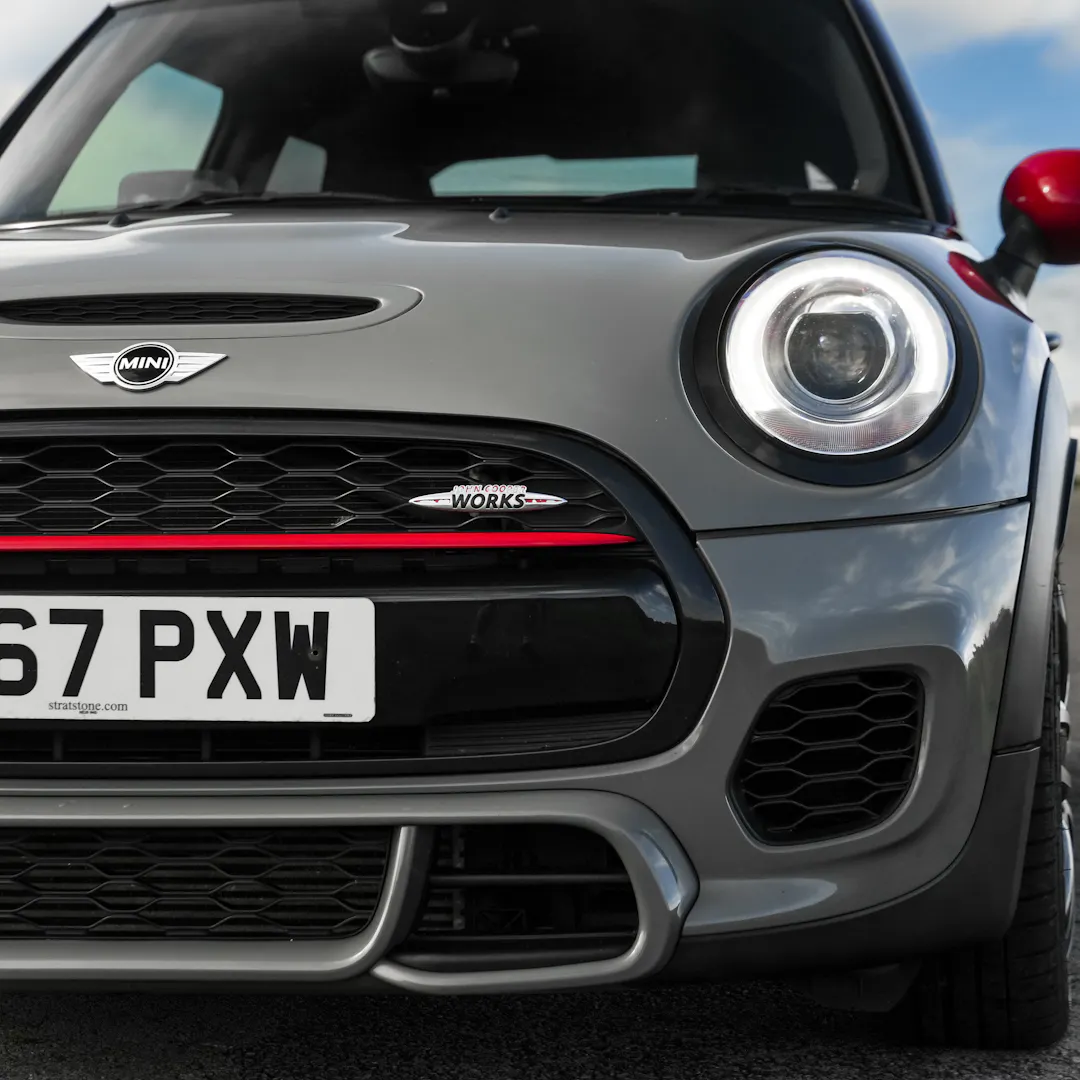 2017 MINI JOHN COOPER WORKS + £1,000