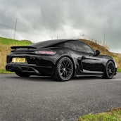 2017 PORSCHE 718 CAYMAN + £2,000