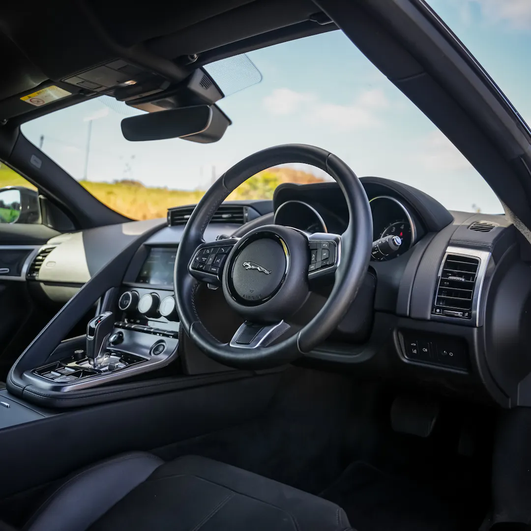 2020 JAGUAR F TYPE V6 R-DYNAMIC + £2,000 — Jaguar F Type - CV70HPJ-7.JPG