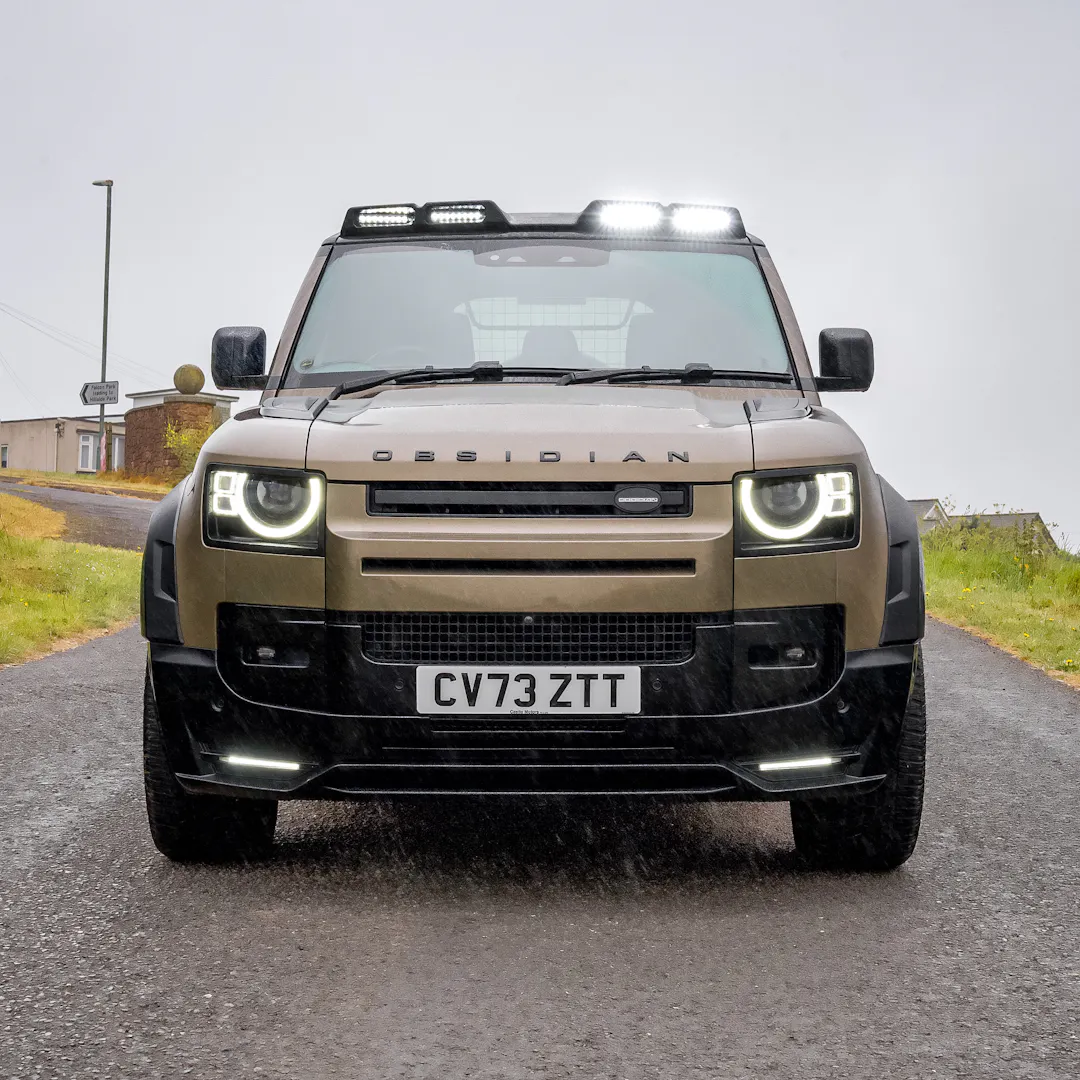 2024 Land Rover Defender 110 Obsidian + £5000