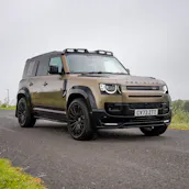 2024 Land Rover Defender 110 Obsidian + £5000