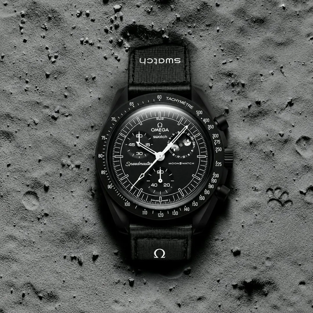 SWATCH X OMEGA SNOOPY MOONPHASE BLACK