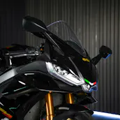 2023 APRILIA RSV4 1100 FACTORY + £1,000 gallery image
