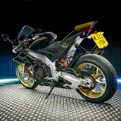 2023 APRILIA RSV4 1100 FACTORY + £1,000 gallery image