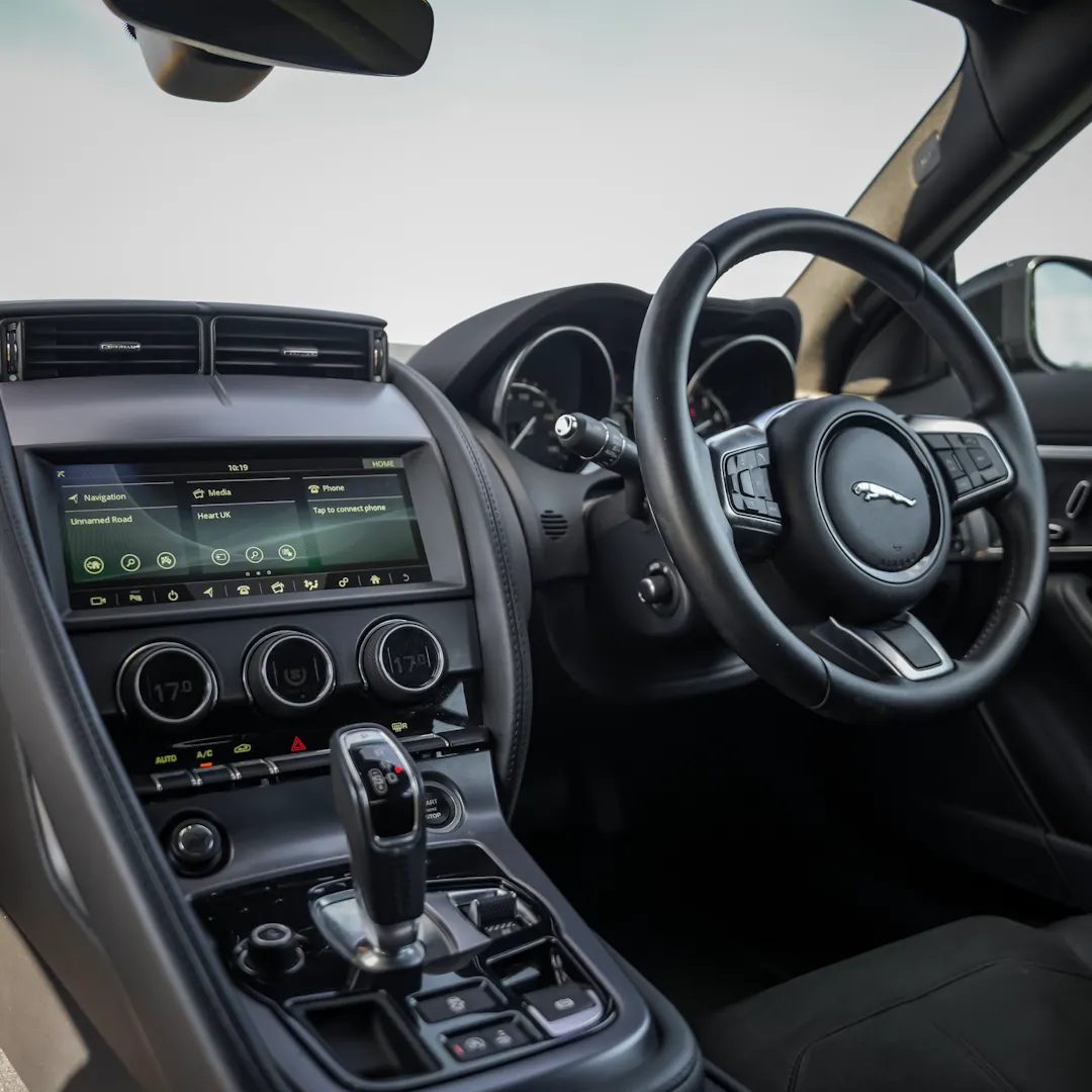 2020 JAGUAR F TYPE V6 R-DYNAMIC + £2,000 — Jaguar F Type - CV70HPJ-13.JPG