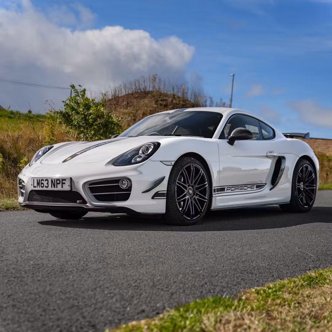 2013 PORSCHE CAYMAN 981 2.7 + £2,000 — Porsche Cayman - LM63NPF-18.JPG