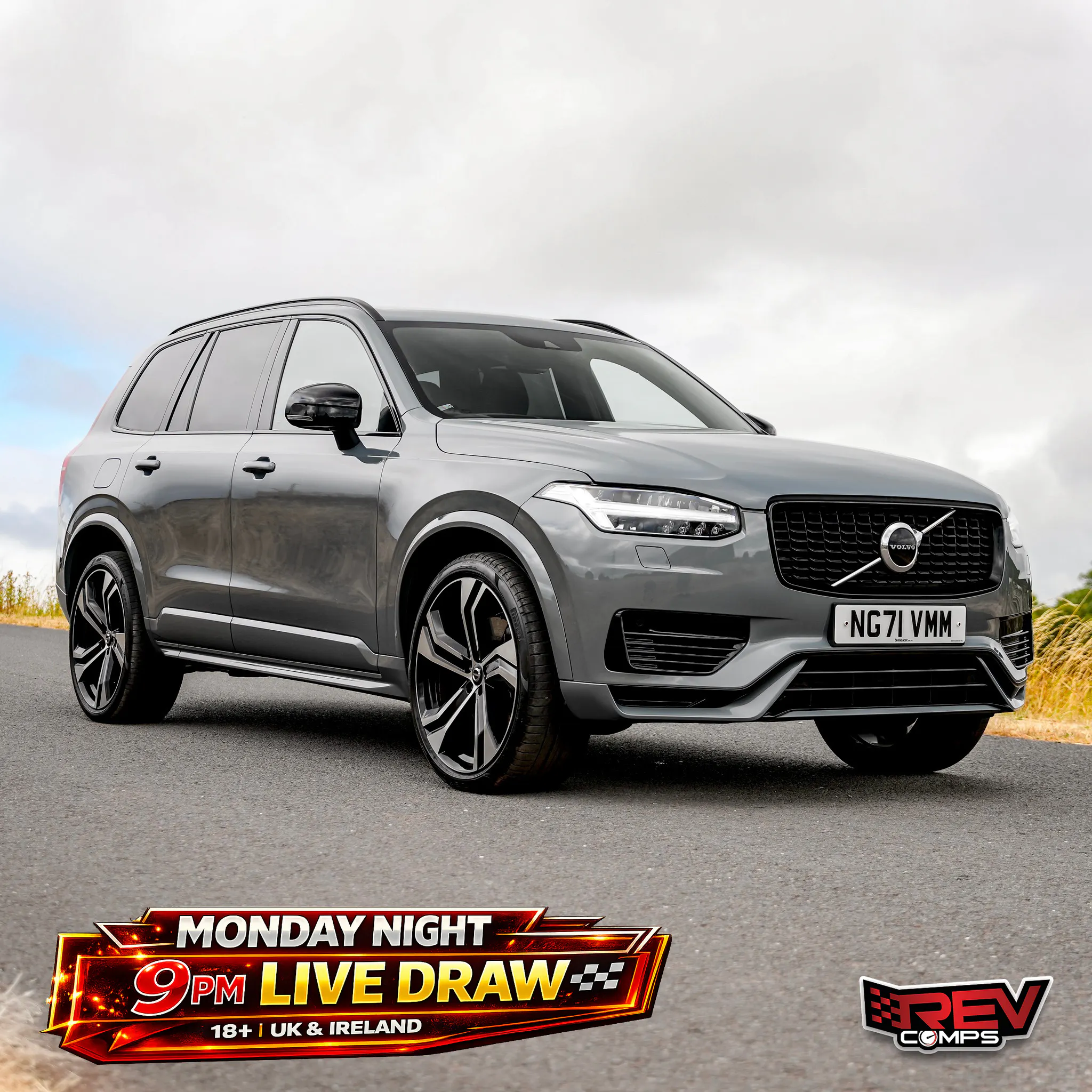 2022 VOLVO XC90 T8 R-DESIGN PRO 7 SEATER + £2000