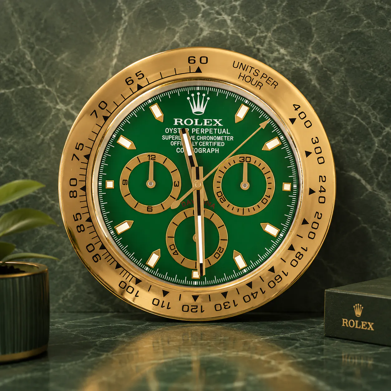 ROLEX STYLE COSMOGRAPH DAYTONA GOLD & GREEN WALL CLOCK