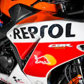 2016 REPSOL HONDA CBR300 gallery image