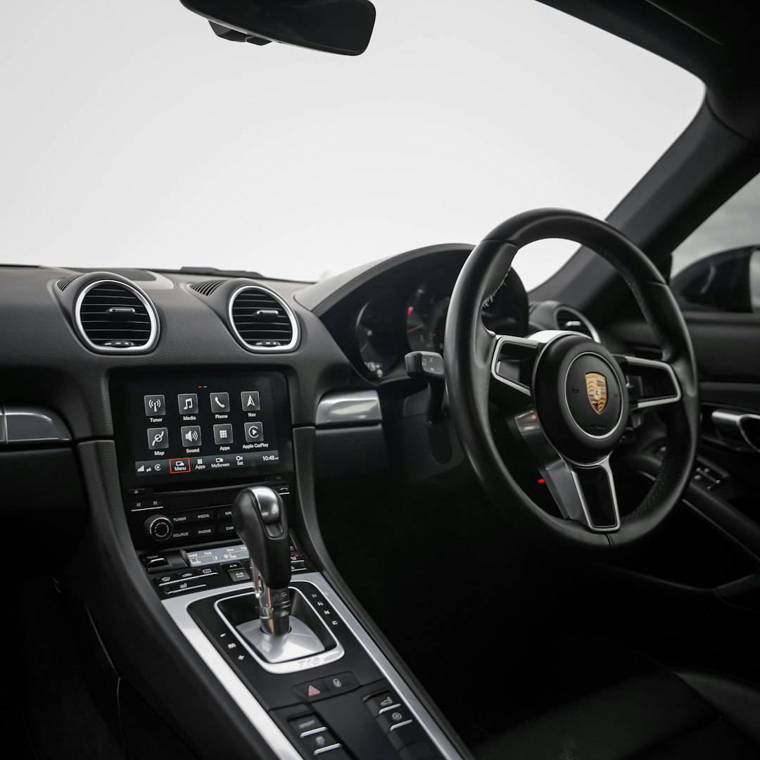 2017 PORSCHE 718 CAYMAN + £2,000