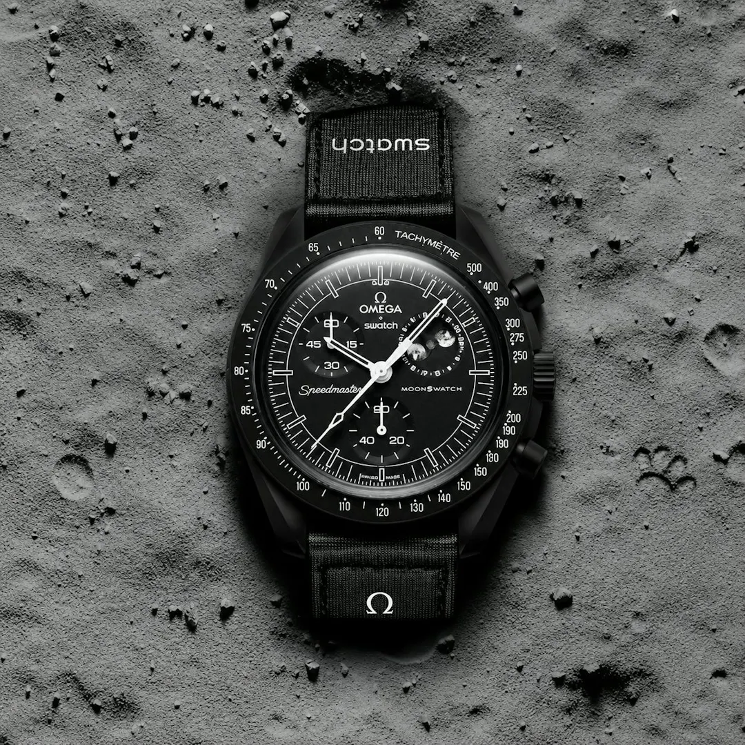 SWATCH X OMEGA SNOOPY MOONPHASE BLACK