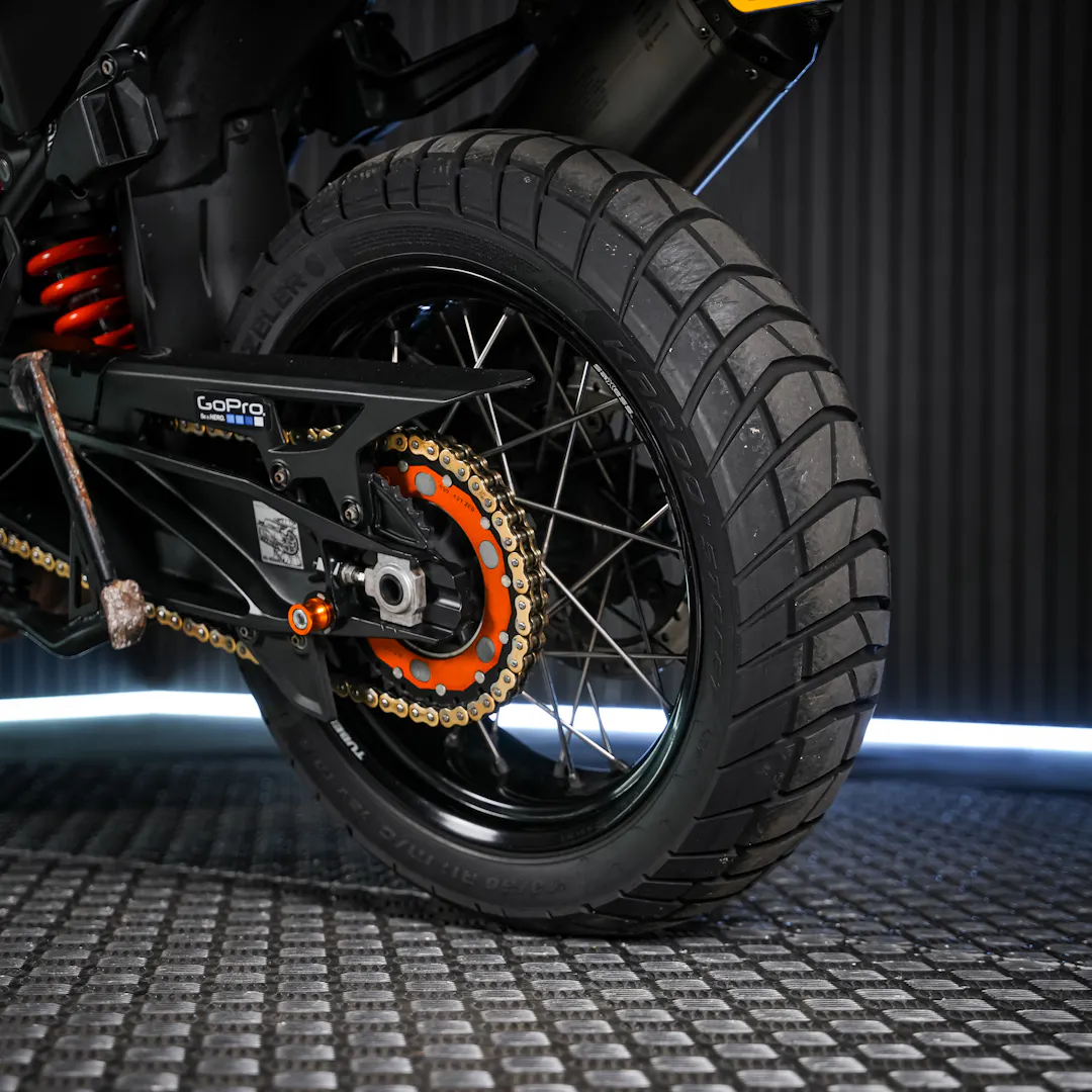 2014 KTM Super Adventure 1190 — KTM Adventure - GF14YBJ-6.JPG