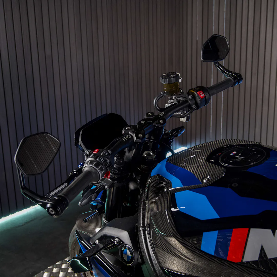 2023 BMW M1000R + £1,000