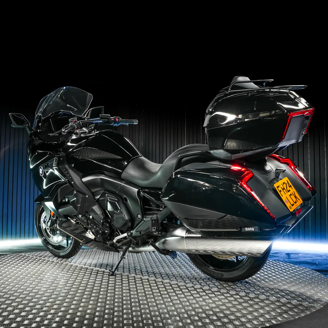 2024 BMW K1600 Bagger + £1,000 — BMW GRAND AMERICA - FH24LCK-8.JPG