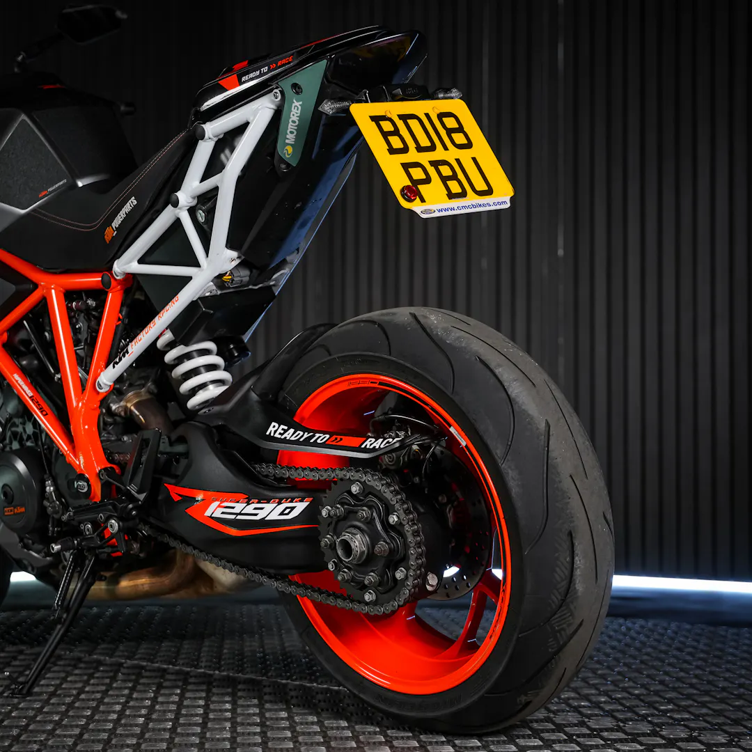 2018 KTM SUPERDUKE 1290R — Ktm 1290 Super Duke R - BD18PBU-8.JPG