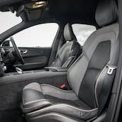 2025 VOLVO XC60 BLACK EDITION B5 AWD + £2,000