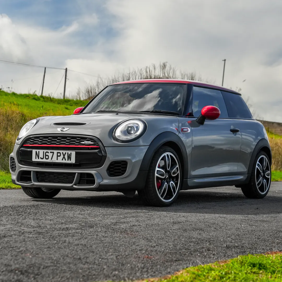 2017 MINI JOHN COOPER WORKS + £1,000