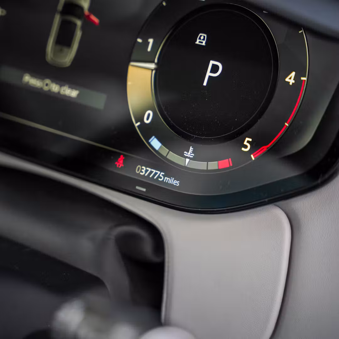 2023 RANGE ROVER SPORT D300 DYNAMIC SE + £5,000 OR £45,000 — Range Rover Sport - FX23SLV-10.JPG