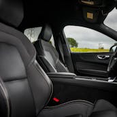 2025 VOLVO XC60 BLACK EDITION B5 AWD + £2,000