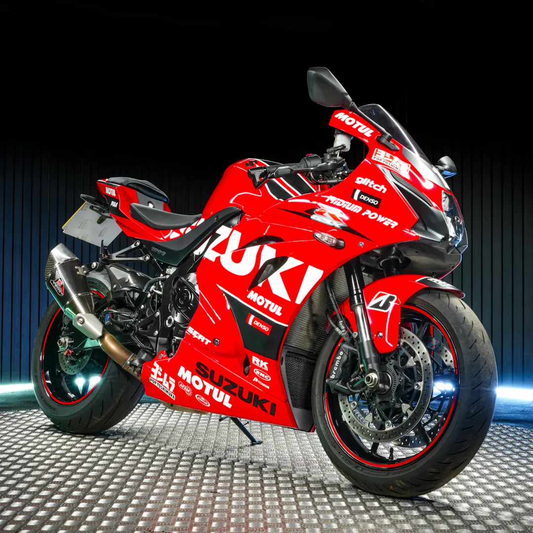 2017 Suzuki GSXR 1000 Motul Yoshimura — Main - FP17WPT.JPG