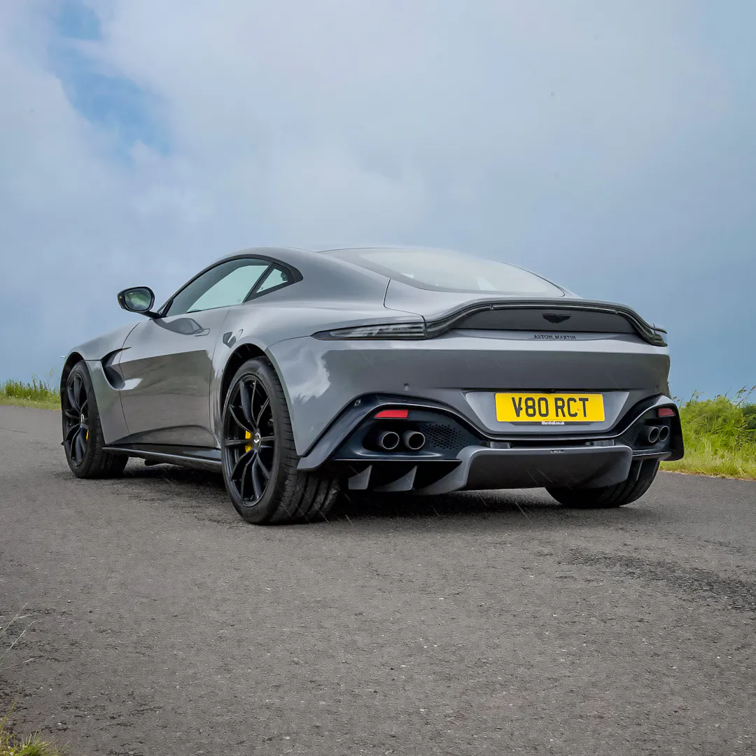 2021 ASTON MARTIN VANTAGE V8 MANUAL + £5000