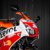 2016 REPSOL HONDA CBR300 gallery image