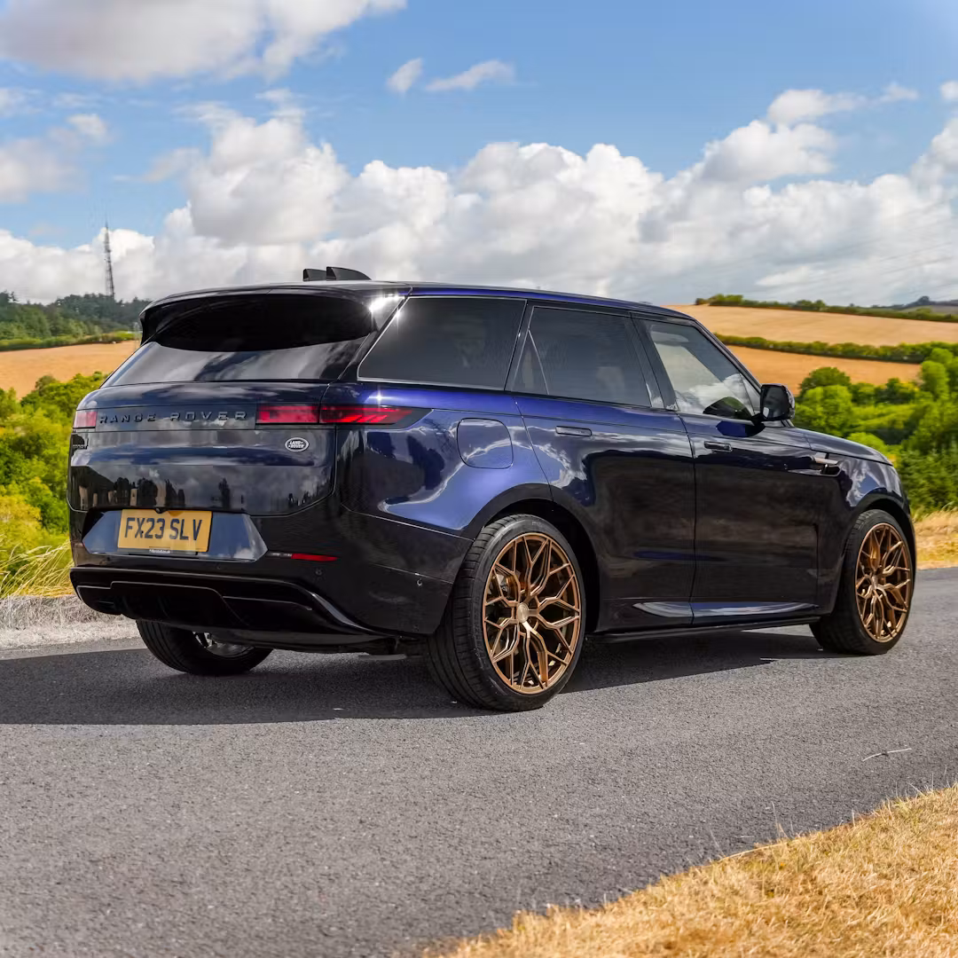 2023 RANGE ROVER SPORT D300 DYNAMIC SE + £5,000 OR £45,000 — Range Rover Sport - FX23SLV-20.JPG