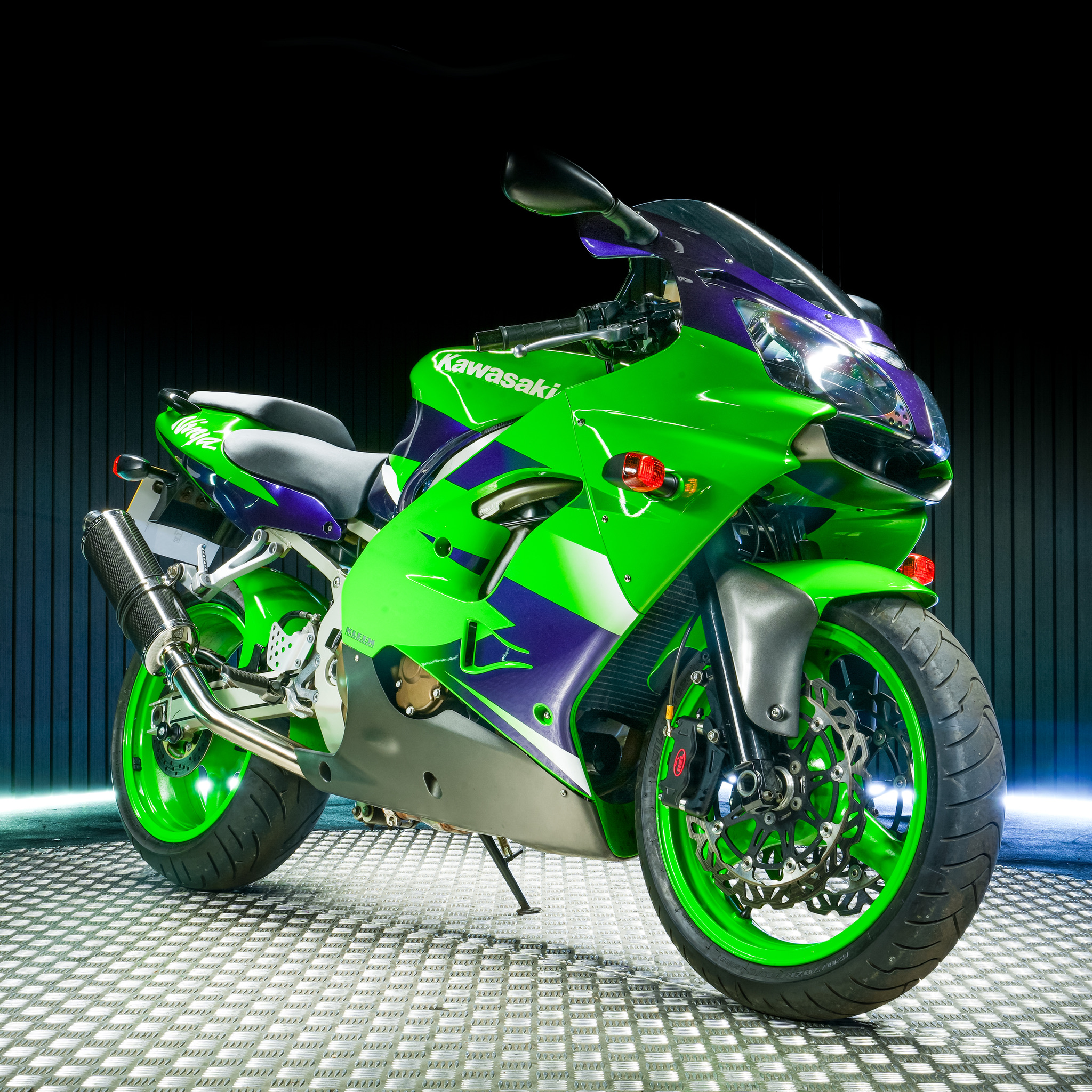 Win 2000 KAWASAKI ZX900 - LOW ODDS on Rev Comps
