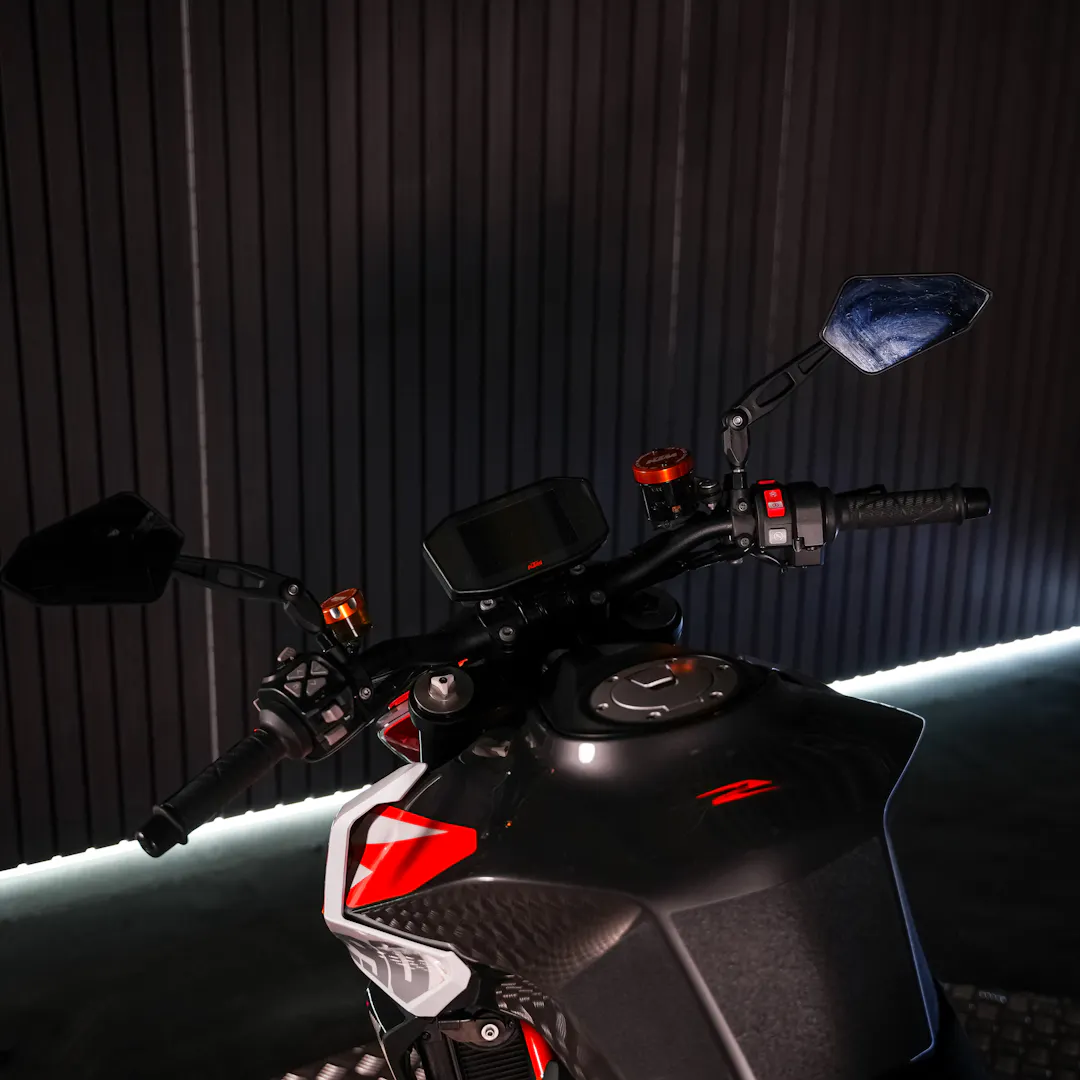 2018 KTM SUPERDUKE 1290R — Ktm 1290 Super Duke R - BD18PBU-11.JPG