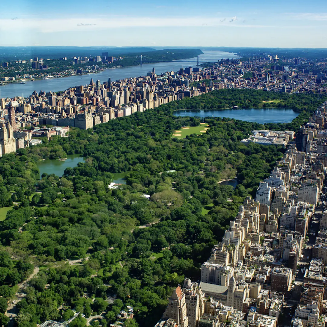 BIG APPLE NYC CHRISTMAS SHOPPING PACKAGE + £1000