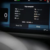 2025 VOLVO XC60 BLACK EDITION B5 AWD + £2,000