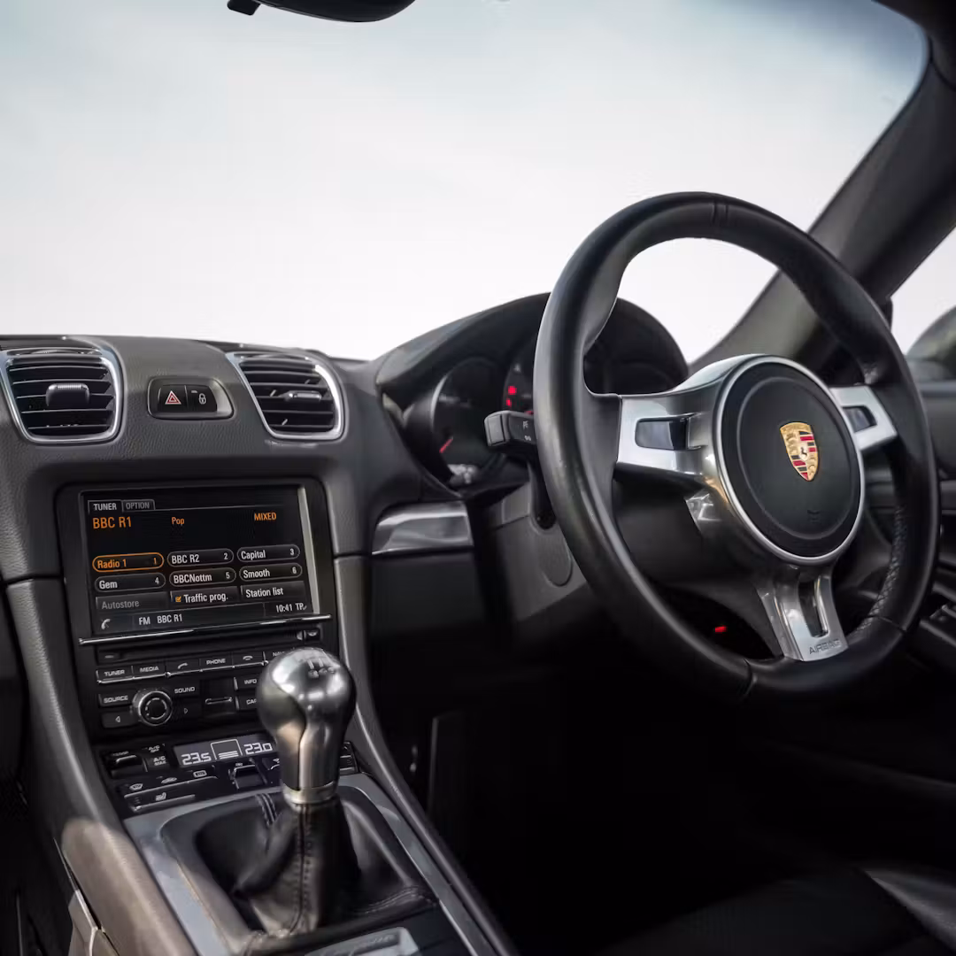 2013 PORSCHE CAYMAN 981 2.7 + £2,000 — Porsche Cayman - LM63NPF-16.JPG
