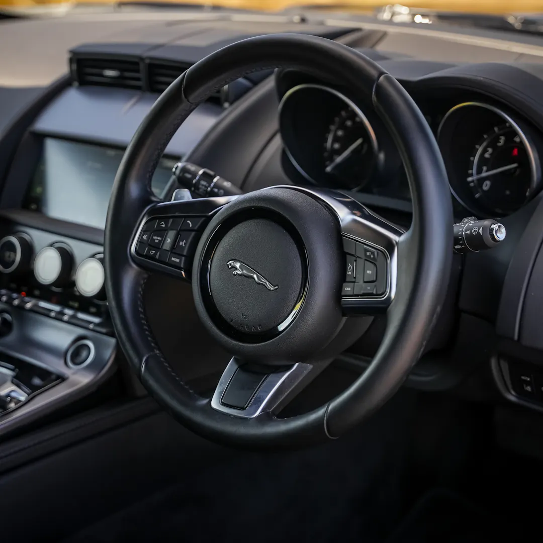 2020 JAGUAR F TYPE V6 R-DYNAMIC + £2,000 — Jaguar F Type - CV70HPJ-8.JPG