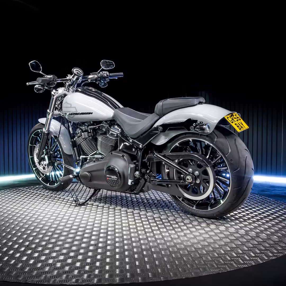 2026 HARLEY DAVIDSON BREAKOUT + £1000 OR £15,000
